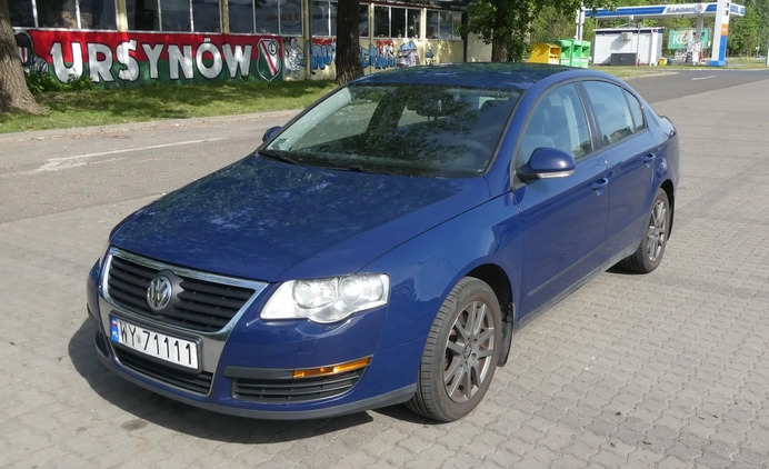 Volkswagen Passat cena 15500 przebieg: 173000, rok produkcji 2006 z Warszawa małe 79